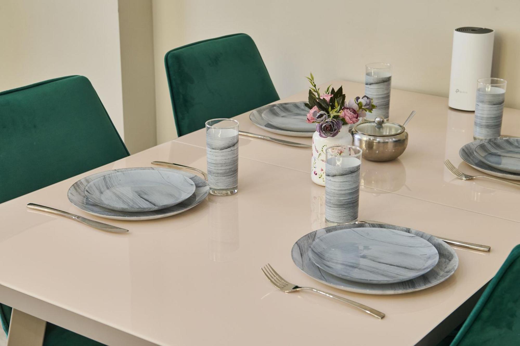 Five Business-Class Rooms In R-House Near Mega Center 阿拉木图 外观 照片