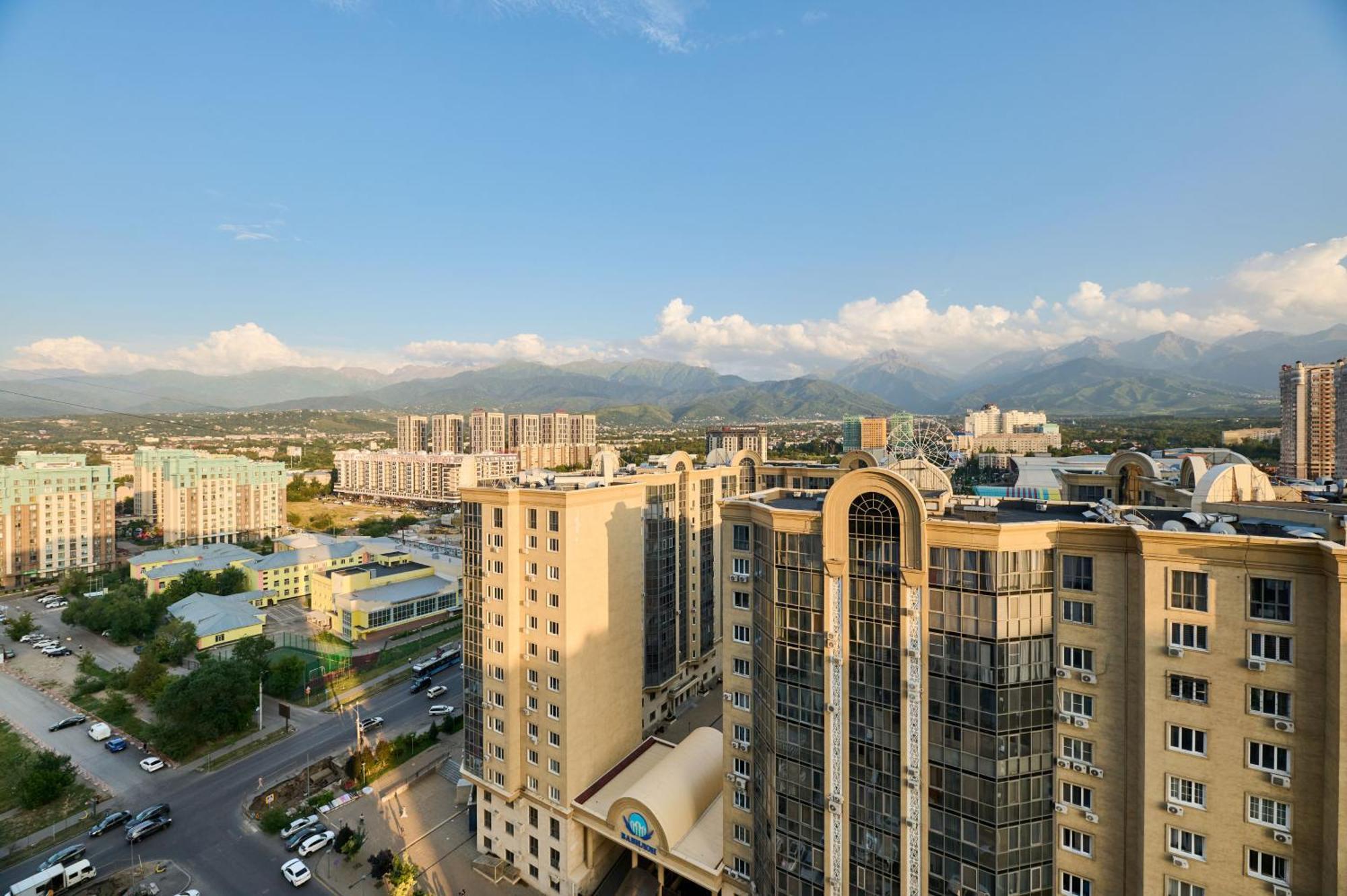 Five Business-Class Rooms In R-House Near Mega Center 阿拉木图 外观 照片